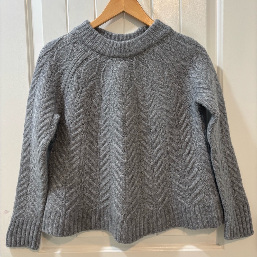 Tuckernuck Wool Blend Cable Knit Sweater Size Medium